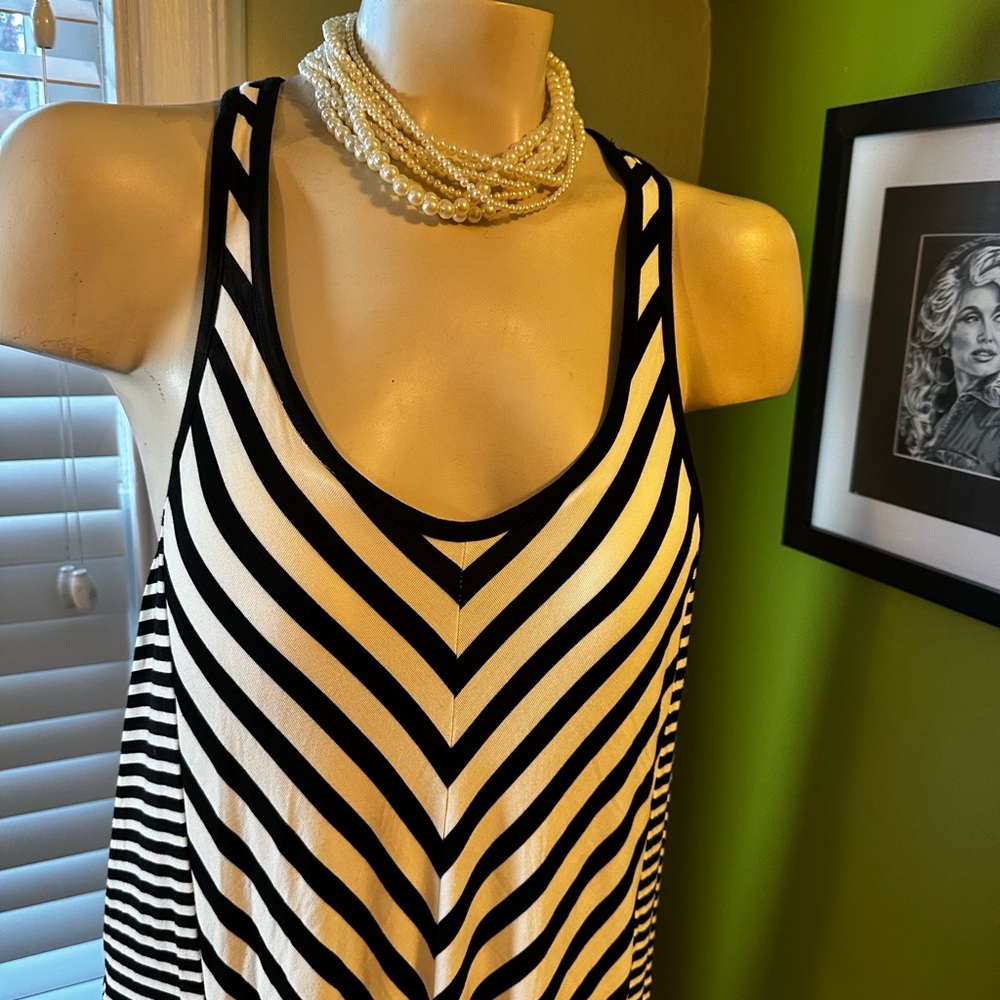 Soma Black and White Chevron Maxi Dress with built in bralette - Picture 4 of 7